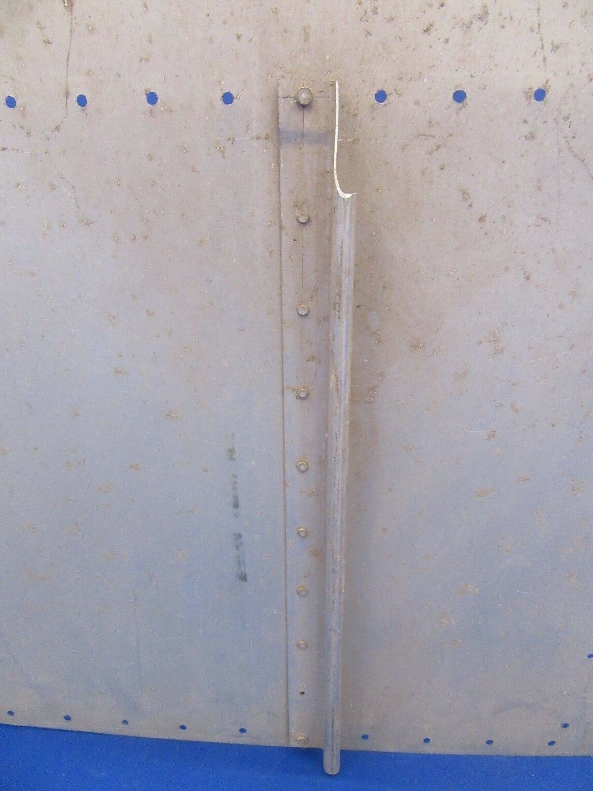 Cessna 310-310D Tail Skin & Stiffener Upper Nacelle RH 0851000-20 NOS (0918-264)