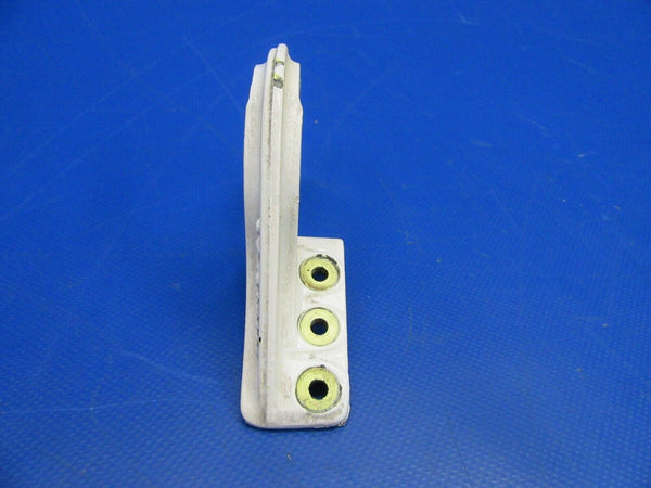 Beech Bonanza A36 Hinge Assy AFT MLG Door INBD LH P/N 35-815016-4 (0719-57)