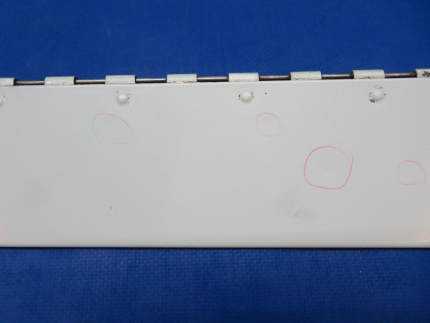 Cessna 310 / 310F Aileron Trim Tab Assy P/N 5024000-61 (1123-334)