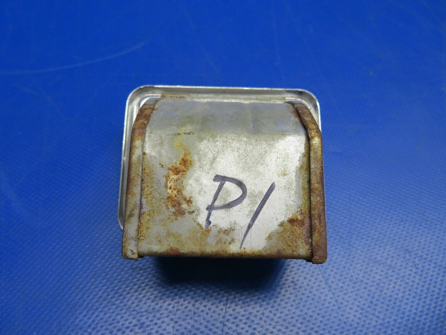 Beech Baron 95-B55 Ash Tray P/N 35-534042-1 (0620-589)