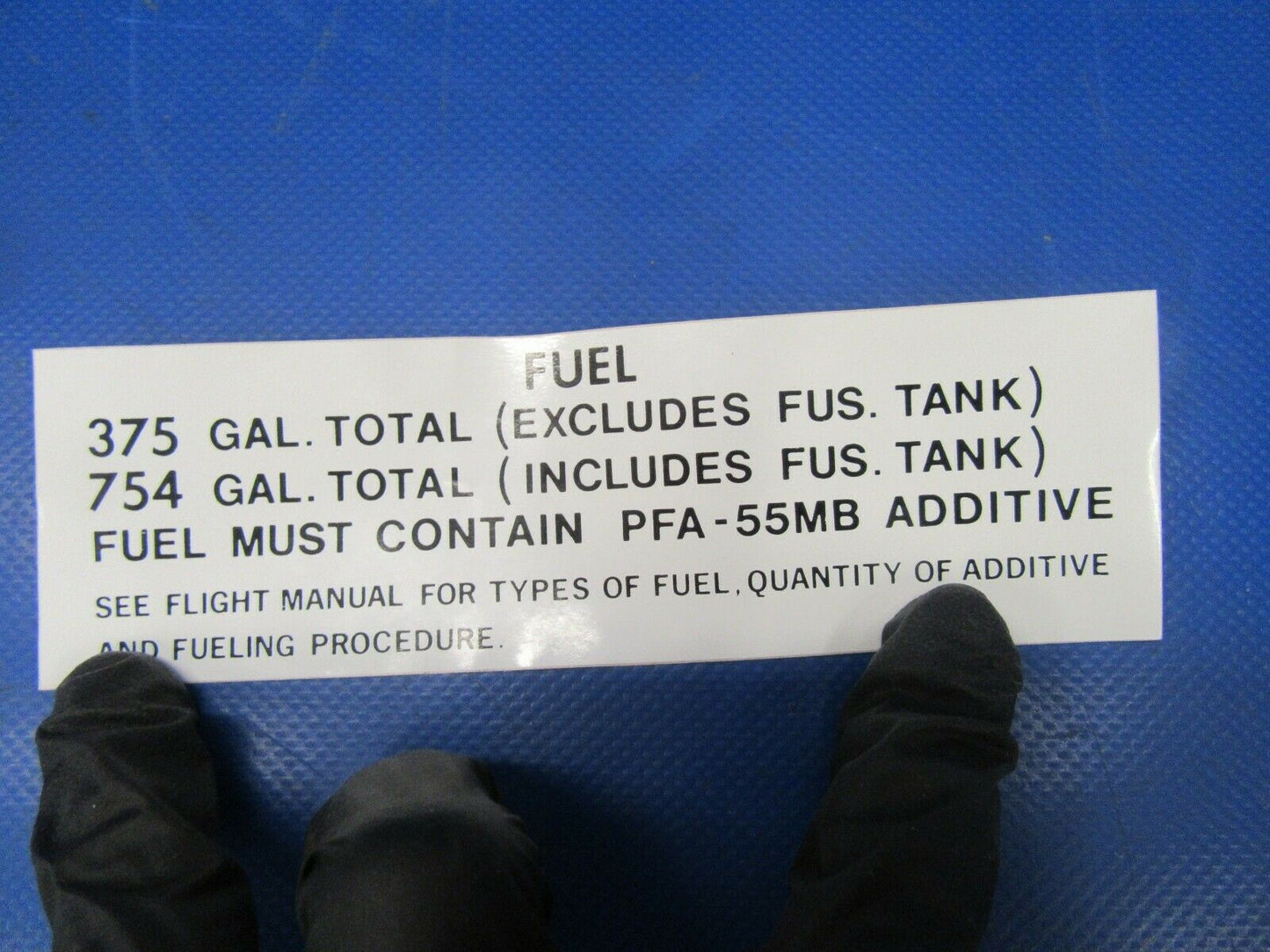 Bombardier Learjet Fuel Placard P/N 2600006-32 NOS (0419-99)