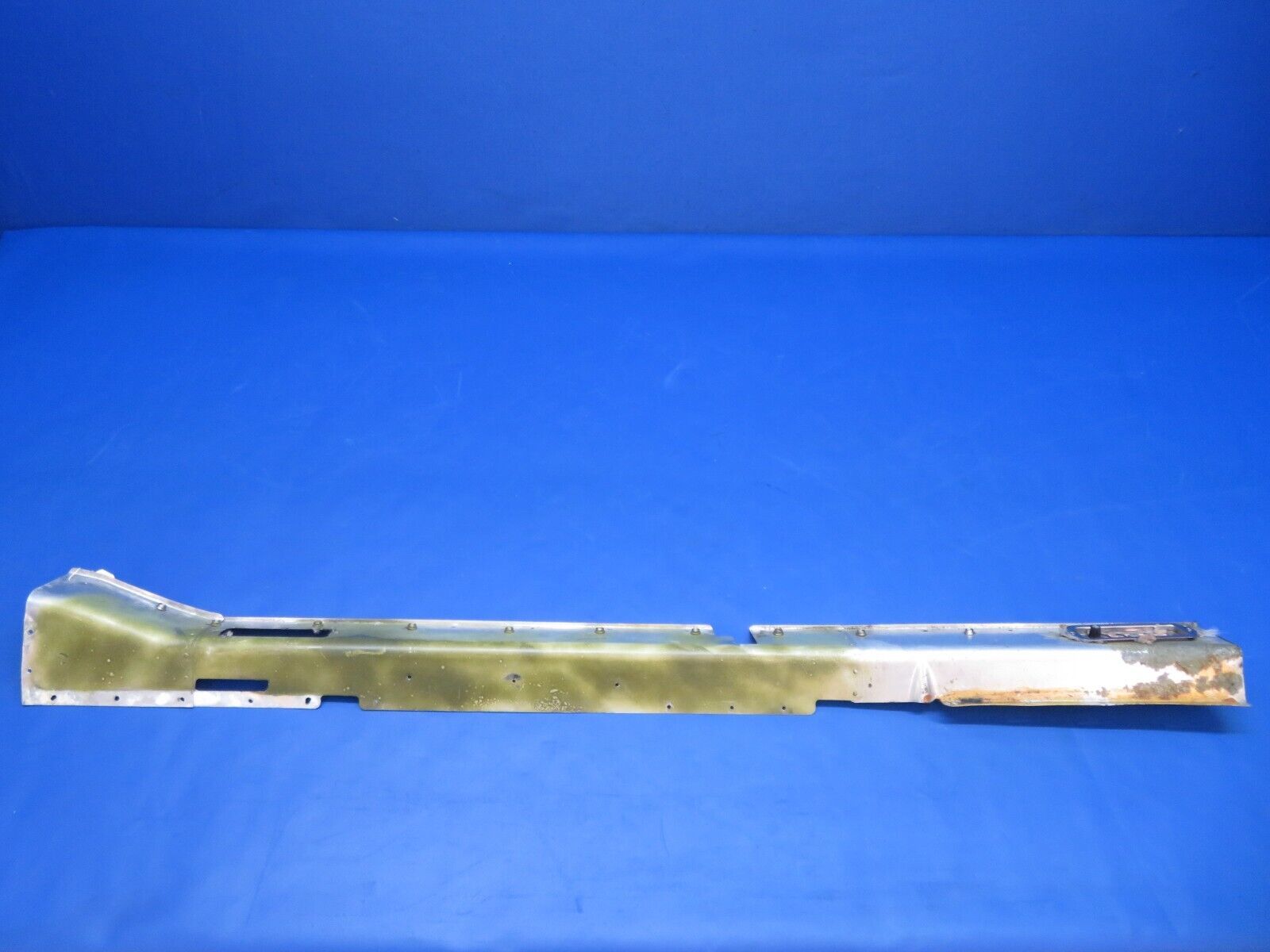 Piper PA-34-200T Seneca II LH Cabin Heat Duct Assy P/N 37161-00 (0223-938)