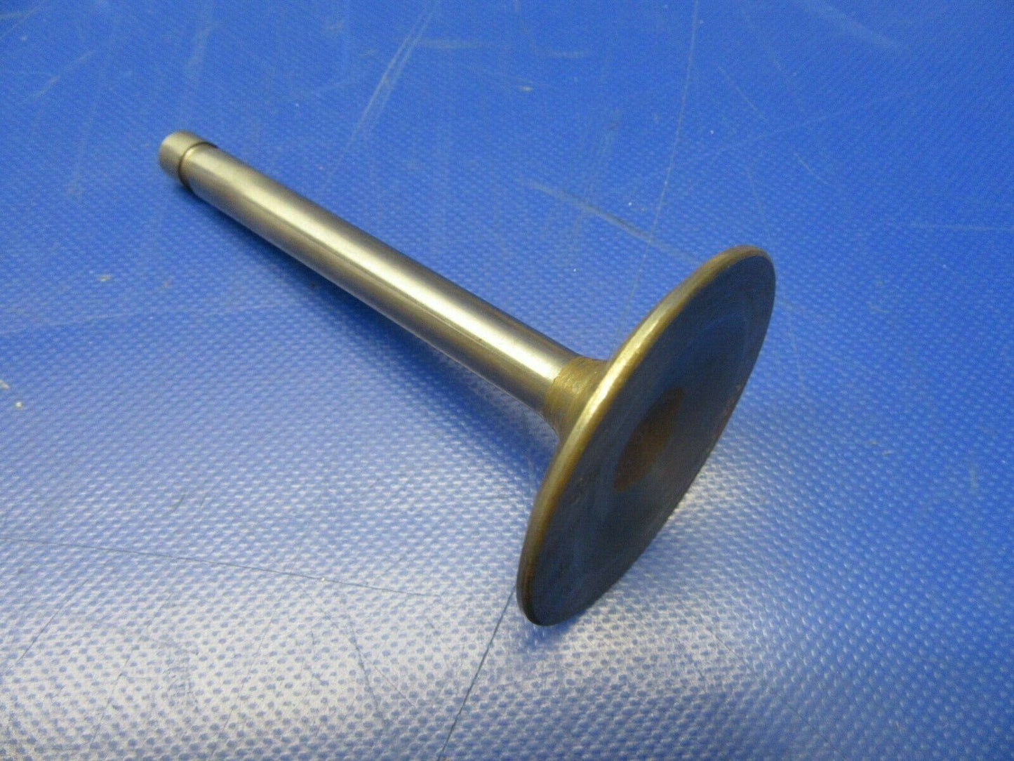 Continental Intake Valve P/N 625782 (0720-104)