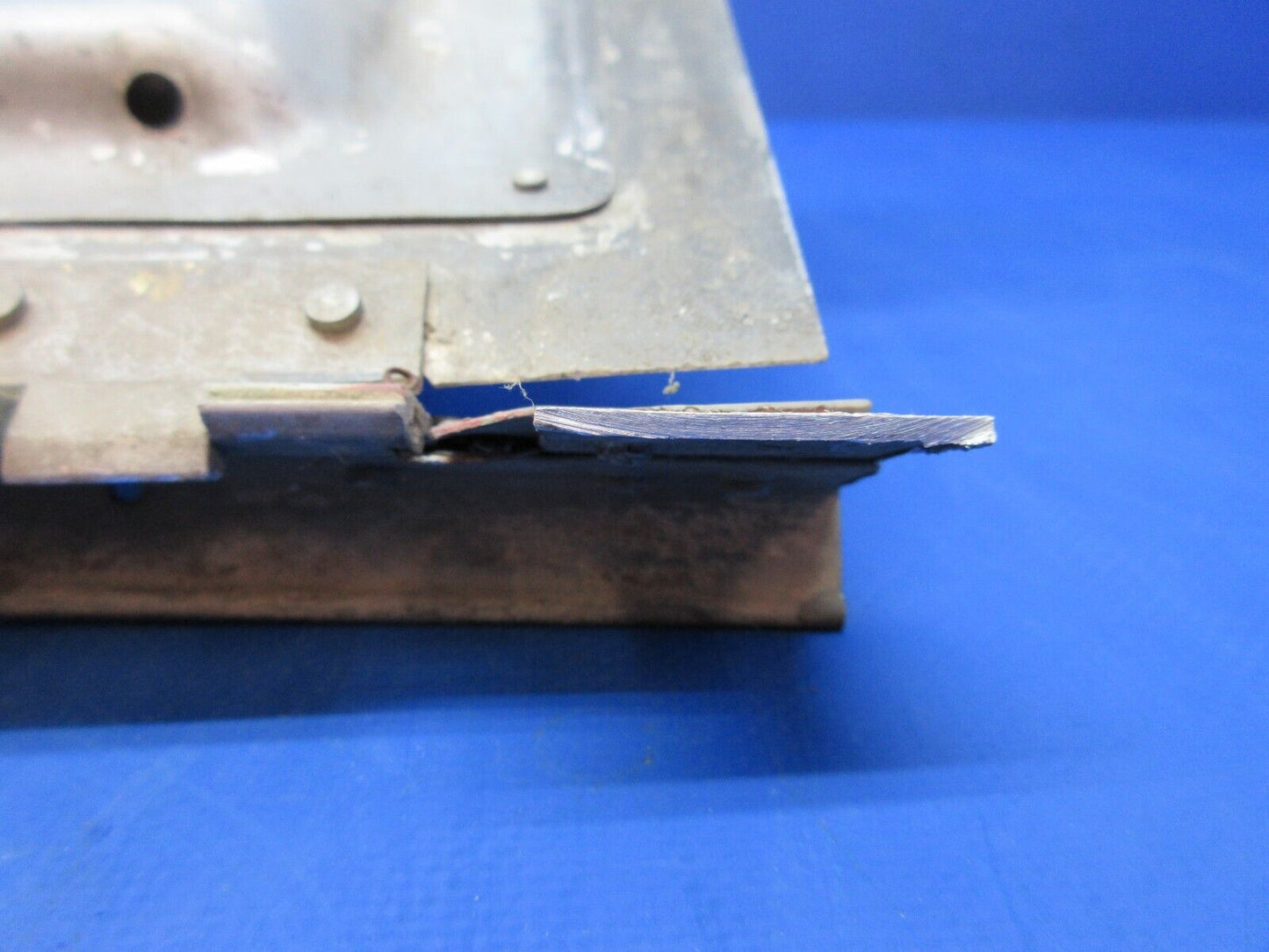 Cessna 310 / 310F RH Engine Cowl Door Assy FWD And AFT P/N 0895000-3 (1123-725)