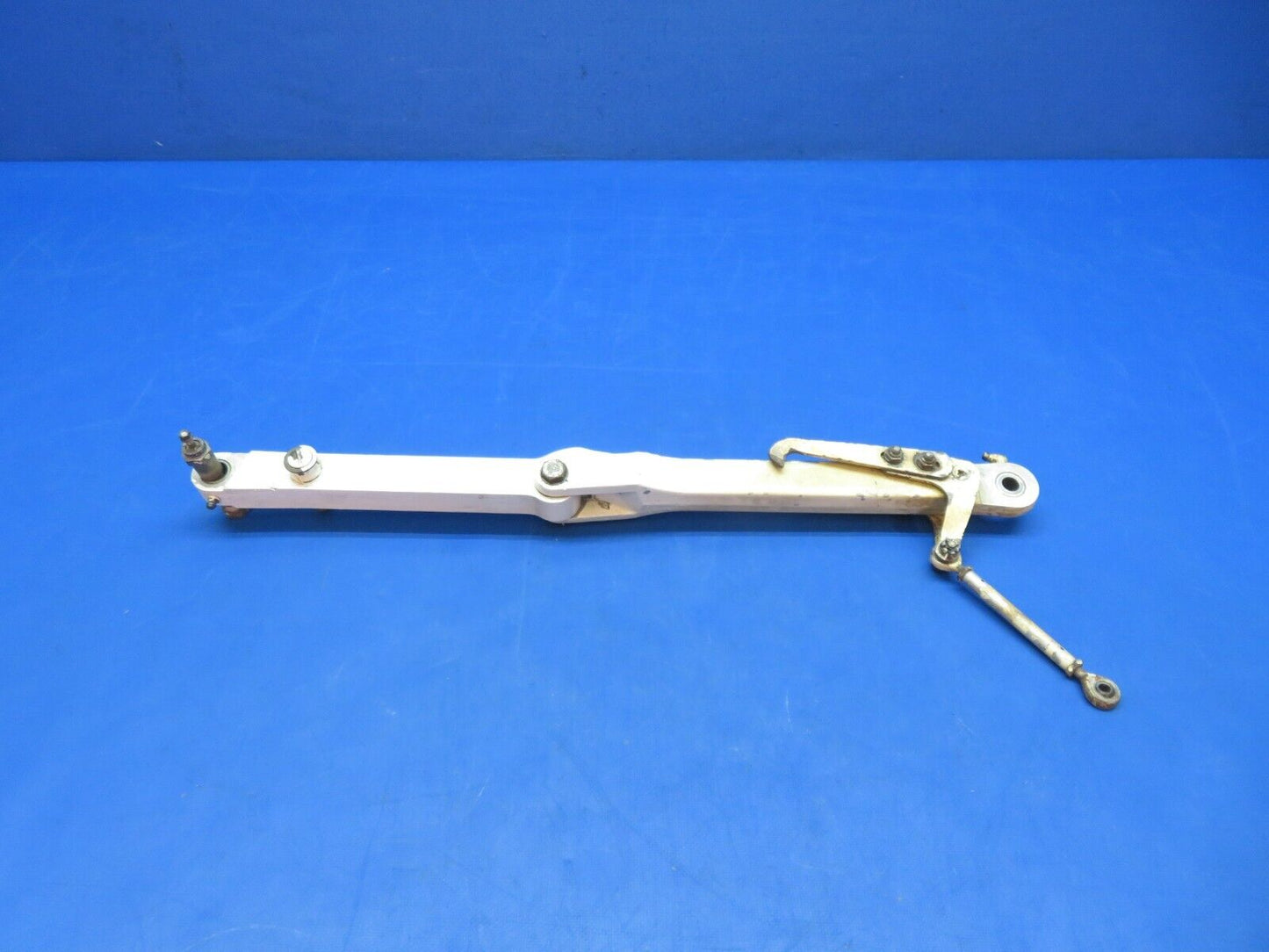 Cessna 310 / 310Q RH Brace MG Retract w/ Rod & Hook P/N 5141001-34 (0923-350)