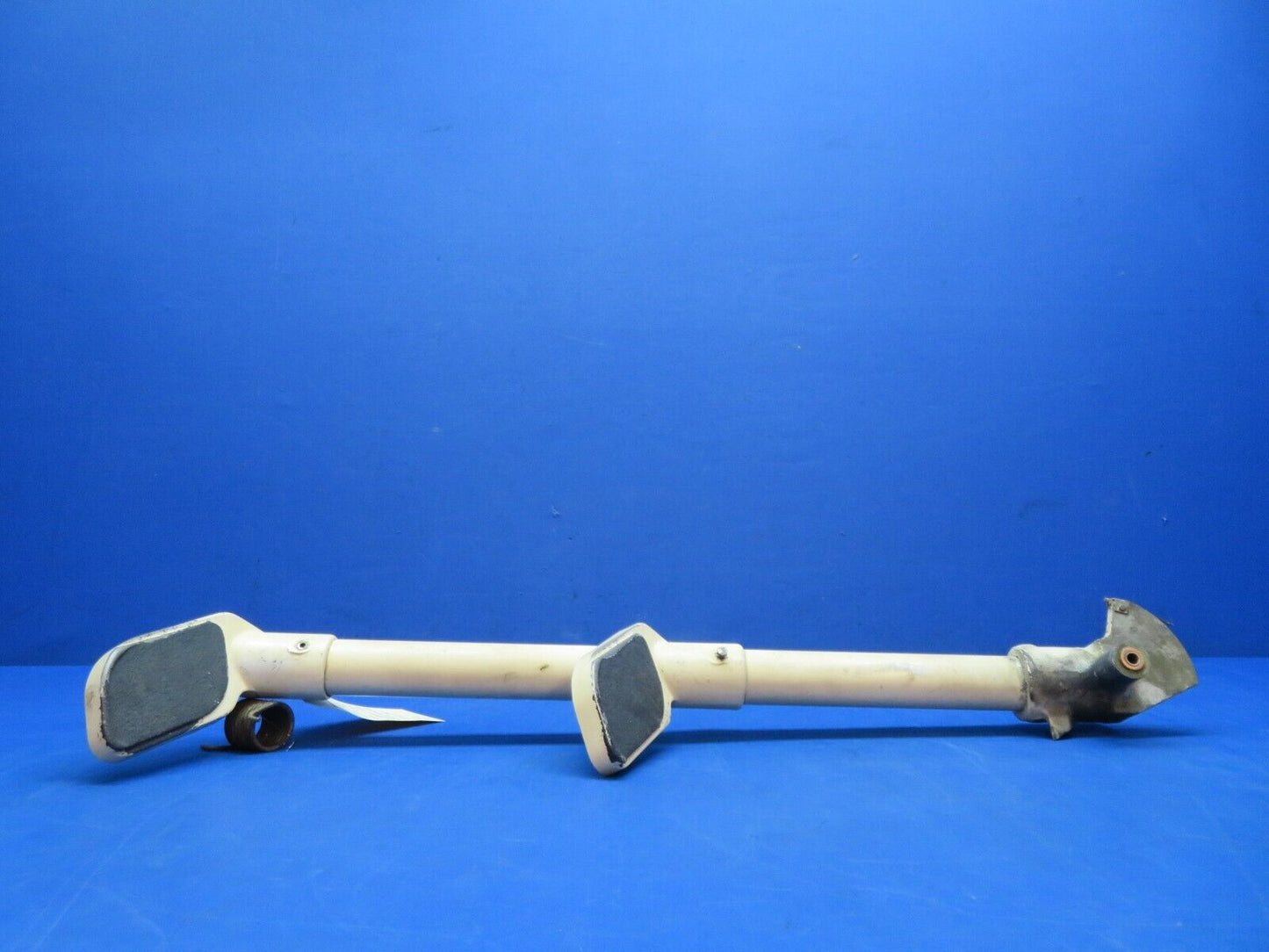 Early Cessna 310 / 310B Retractable Entrance Step P/N 0811932-1 (1223-103)