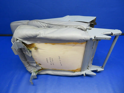 Piper PA-32R-300 Lance Seat Center Rear Facing Passenger P/N 37799-10 (0121-116)