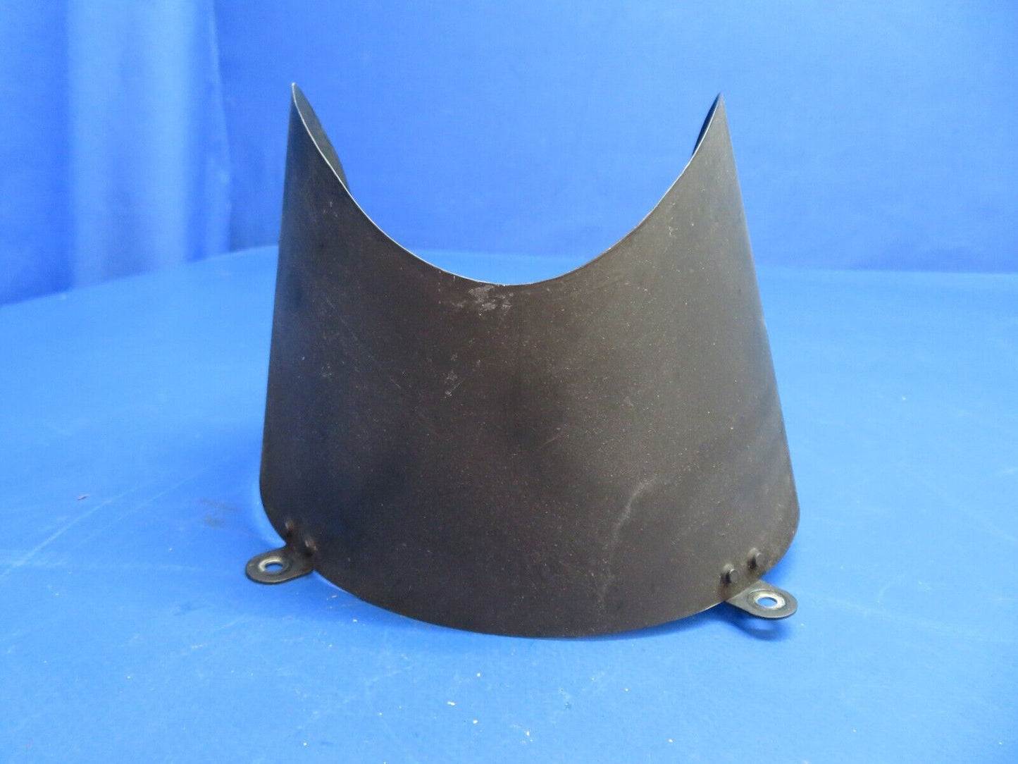 Beech C-35 Bonanza Wing Landing Light Frame w/ Lens P/N 35-115210-10 (1122-882)