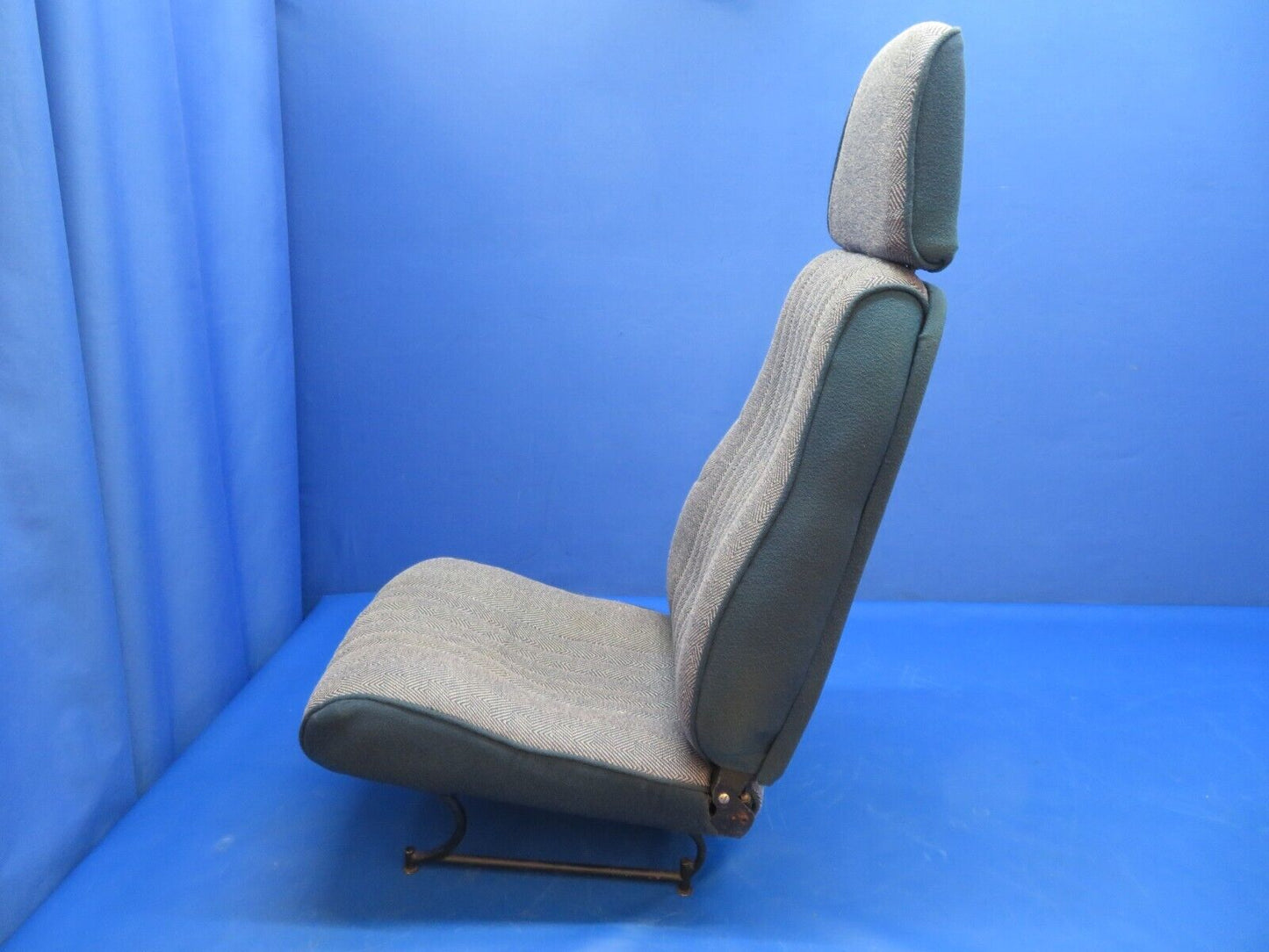 Piper PA-34-200T Seneca II Seat Assembly Rear LH P/N 79479-12 (0223-863)