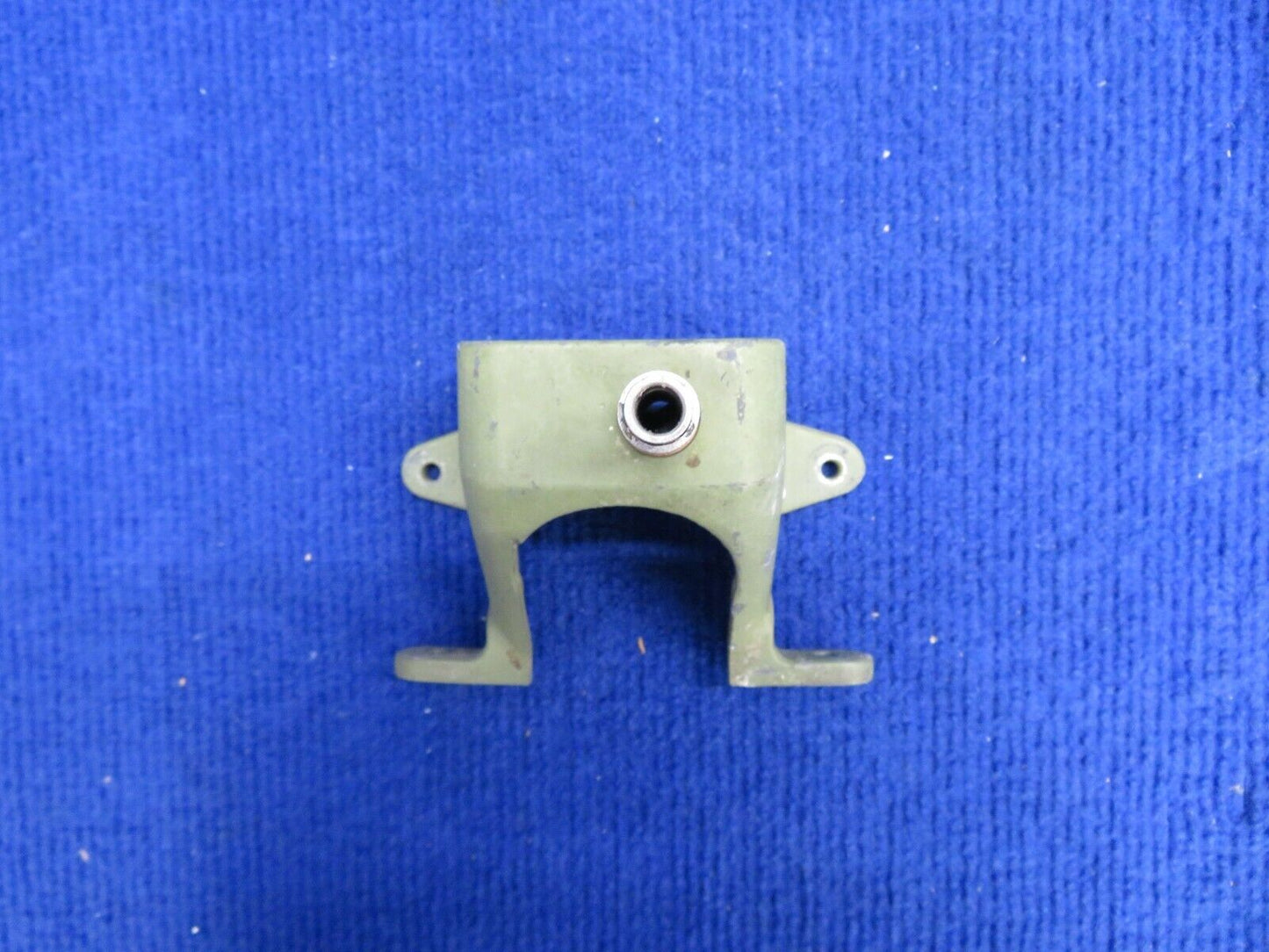 1956 Cessna 310 Bracket Emergency Gear Extension P/N 0841107-2 (0522-513)