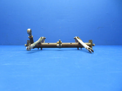 Cessna 310 / 310Q Uplock Torque Tube Door Drive Link P/N 0813300-122 (0823-725)