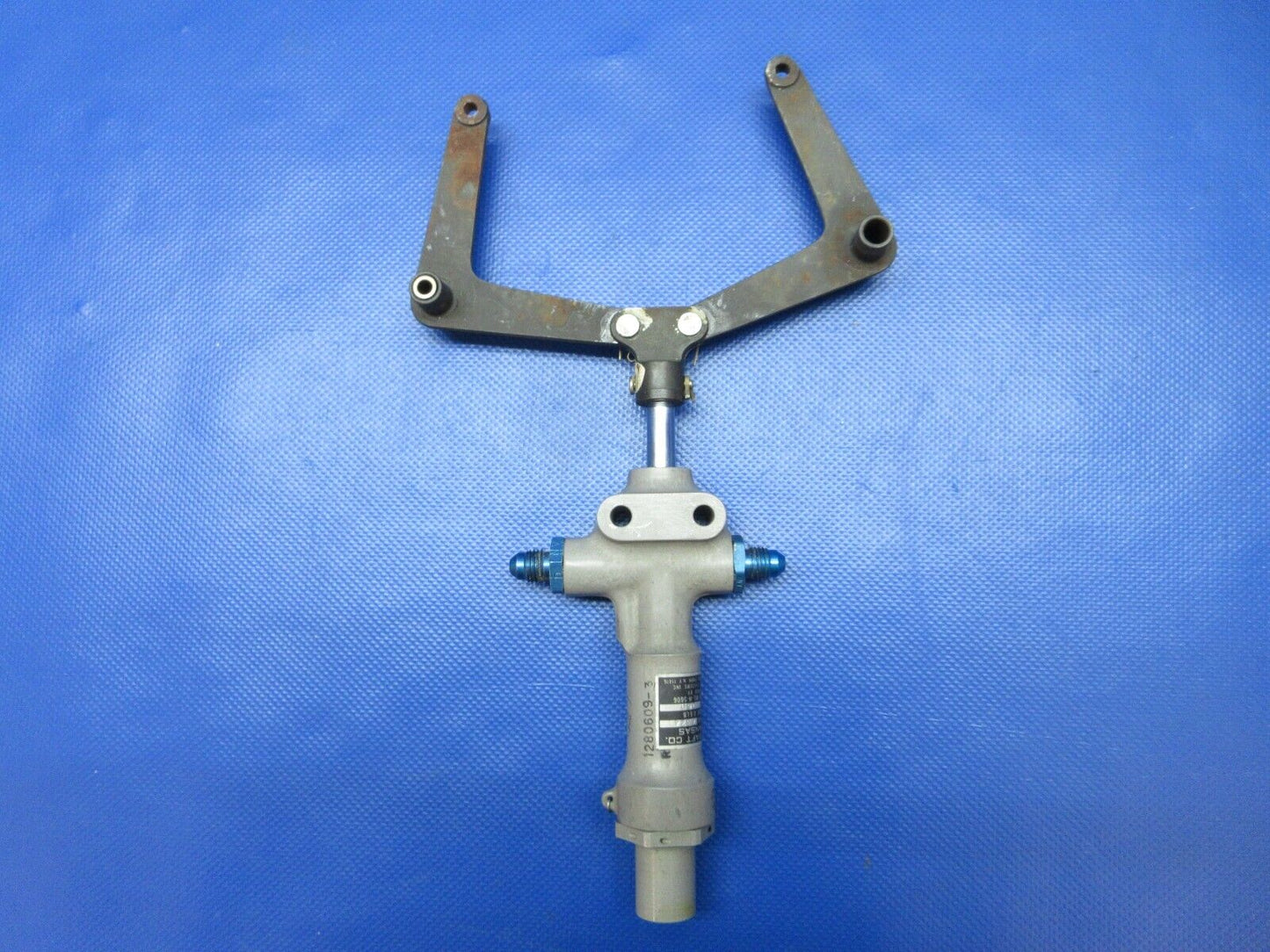 Cessna 337 / 337E Gear Uplock Actuator Assy P/N 1280504-1 (1223-1470)