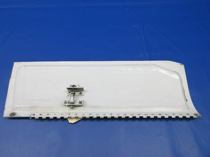 Beech King Air 200 Main Gear Door RH OTBD LH INBD P/N 99810030-4 (0224-1369)