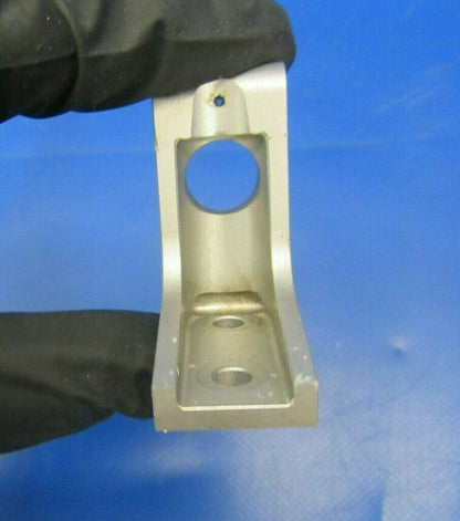 Diamond DA40-180 Hinge Flap / Aileron DA4-5710-00-52 (0319-72)