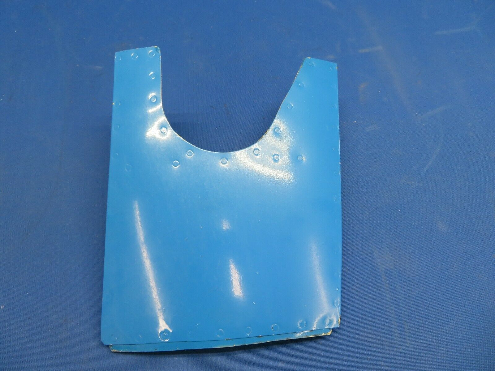 Cessna 210L LH Cowl Flap Door Assy P/N 1213261-203 (0820-518)