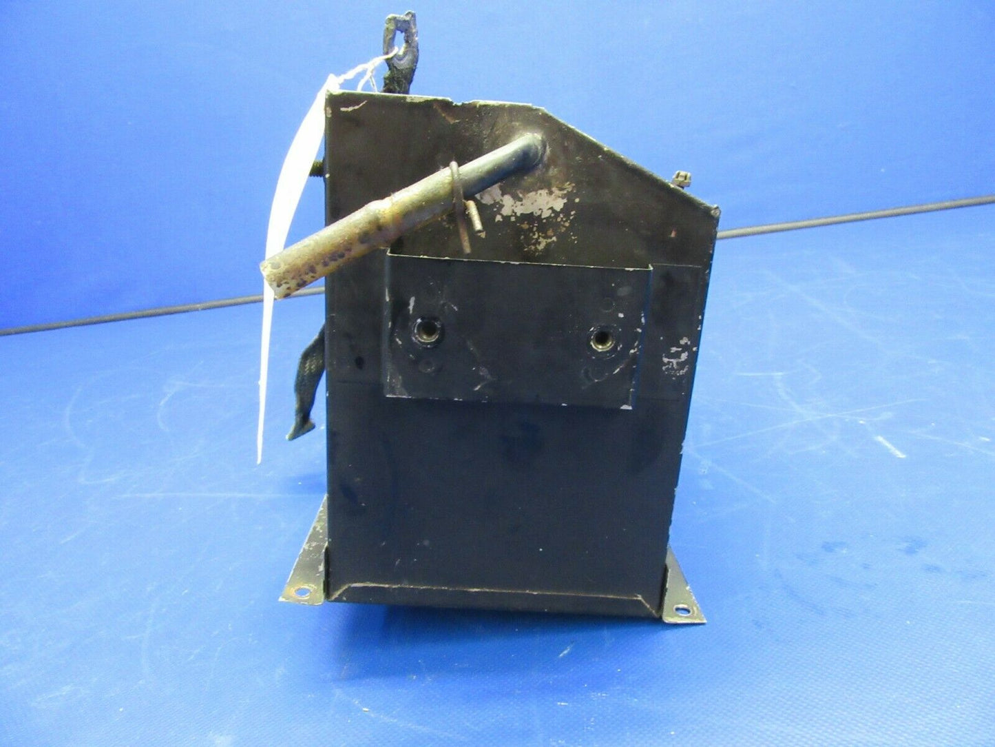 Piper PA-28-140 Battery Box 63888-00, 63888-000 (0721-618)