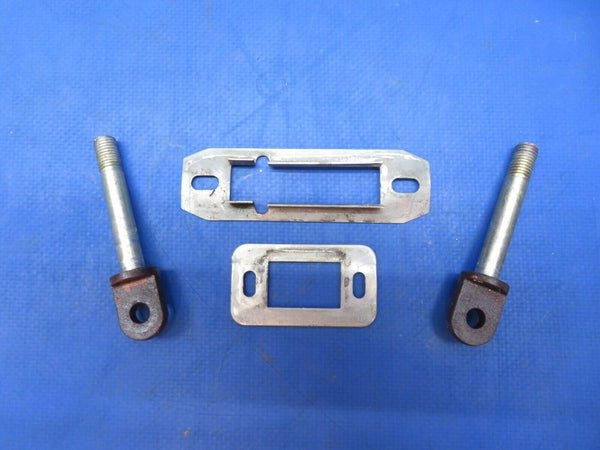 Piper PA-28-140 Cabin Door Clevis Bolt Strike Plates P/N 480-883 LOT (0823-365)