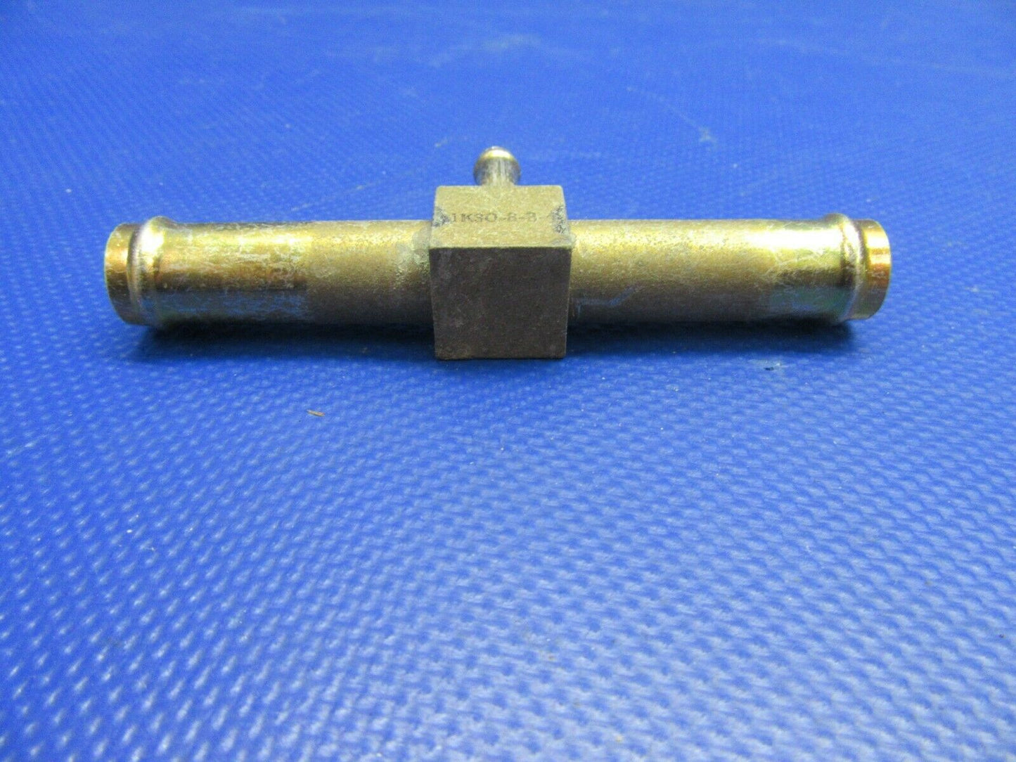 Beech 58 Baron 3 Way Tee De-Ice System P/N 1K30-8-8-4 (0521-487)
