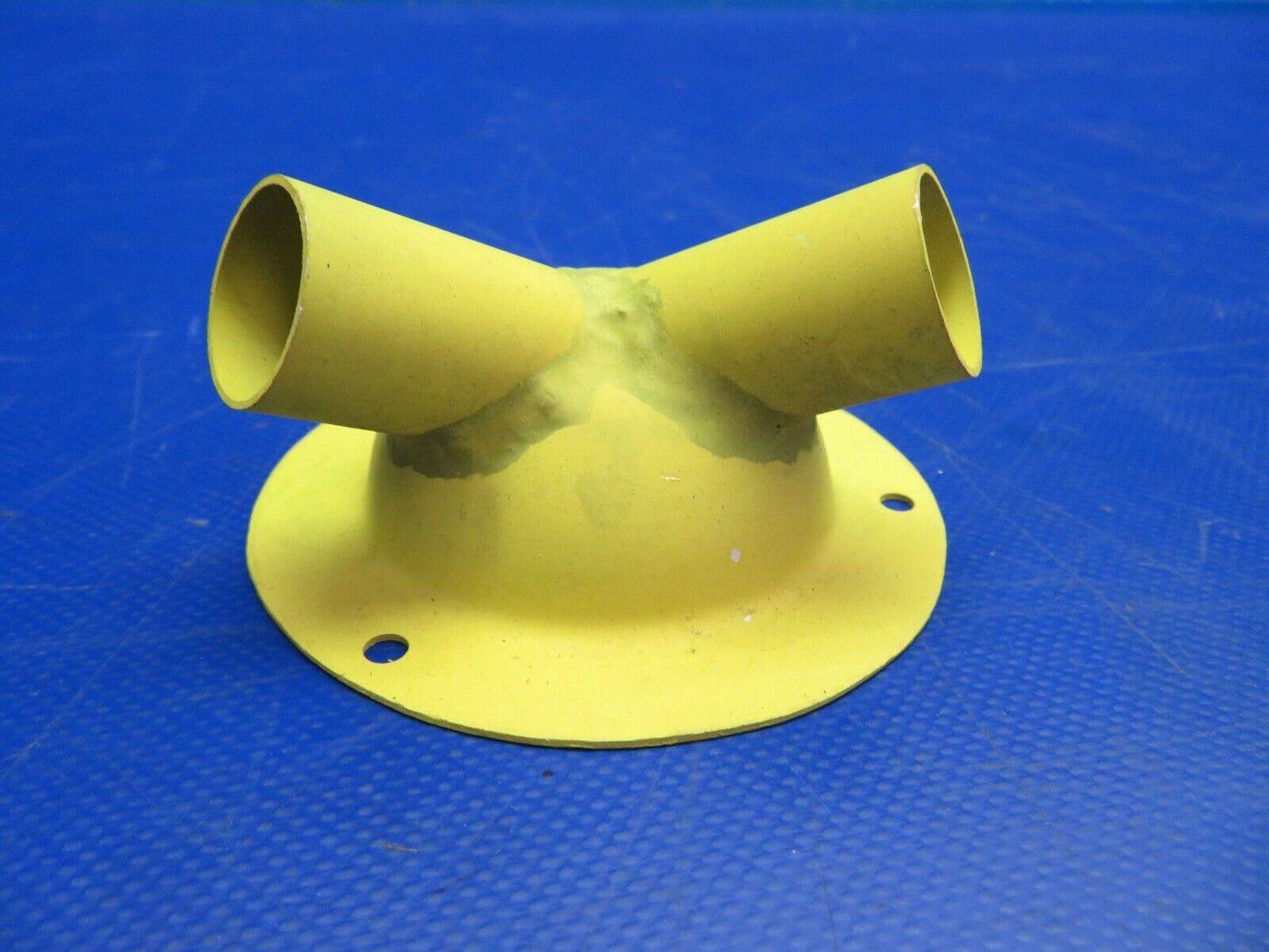 Piper PA-23-250 Aztec Box Ventilation P/N 32496-00, 32496-000 NOS (0720-906)