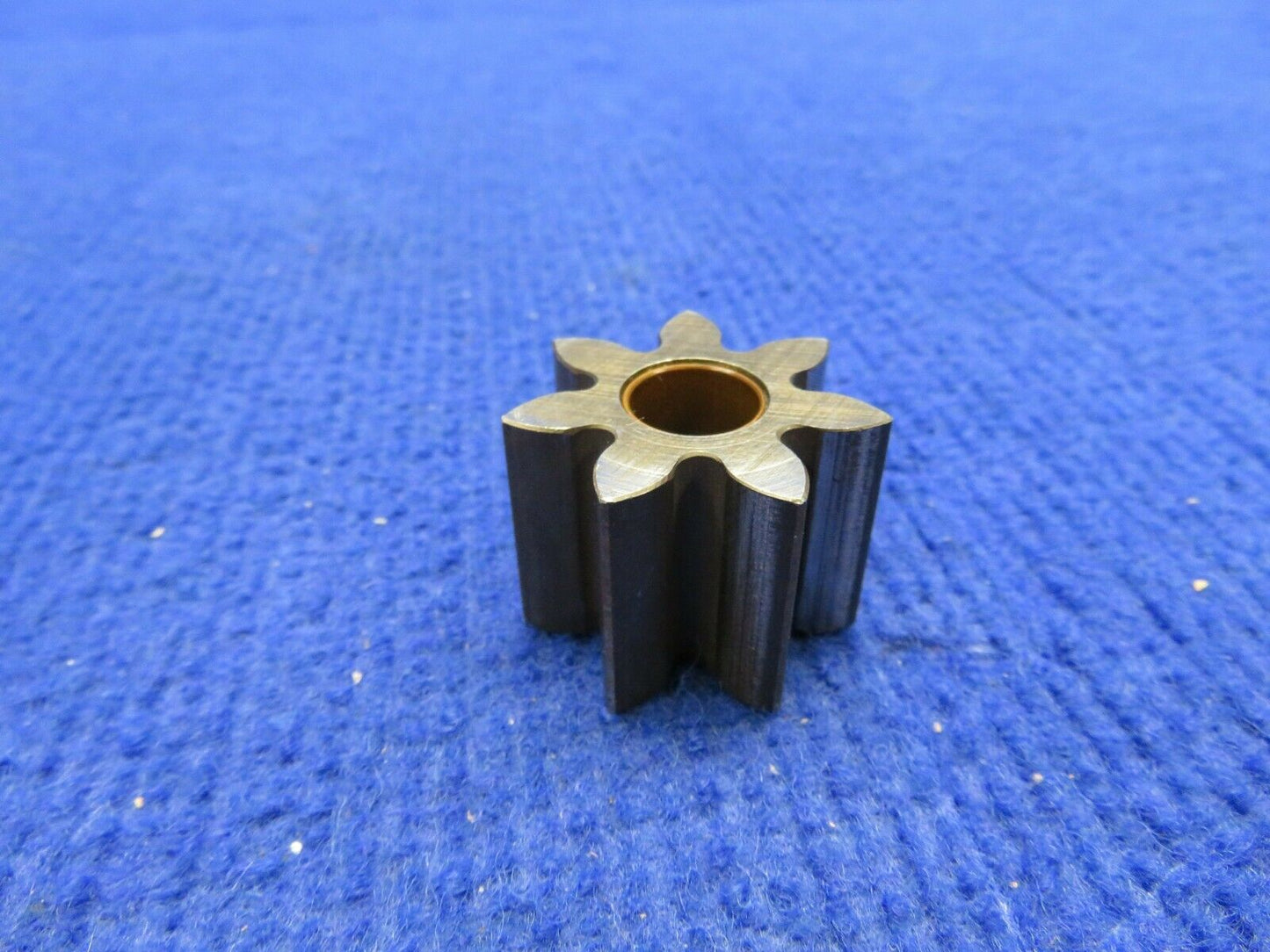 Continental TSIO-520 Scavenge Pump Gear Driven P/N 628900 (0322-495)