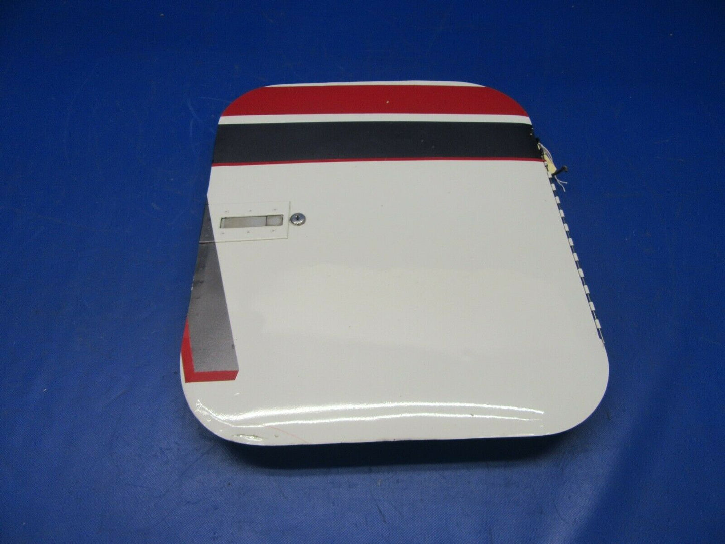 Beech Baron 95-B55 Cabin Baggage Door NO KEY P/N 35-410070-608 (1121-312)