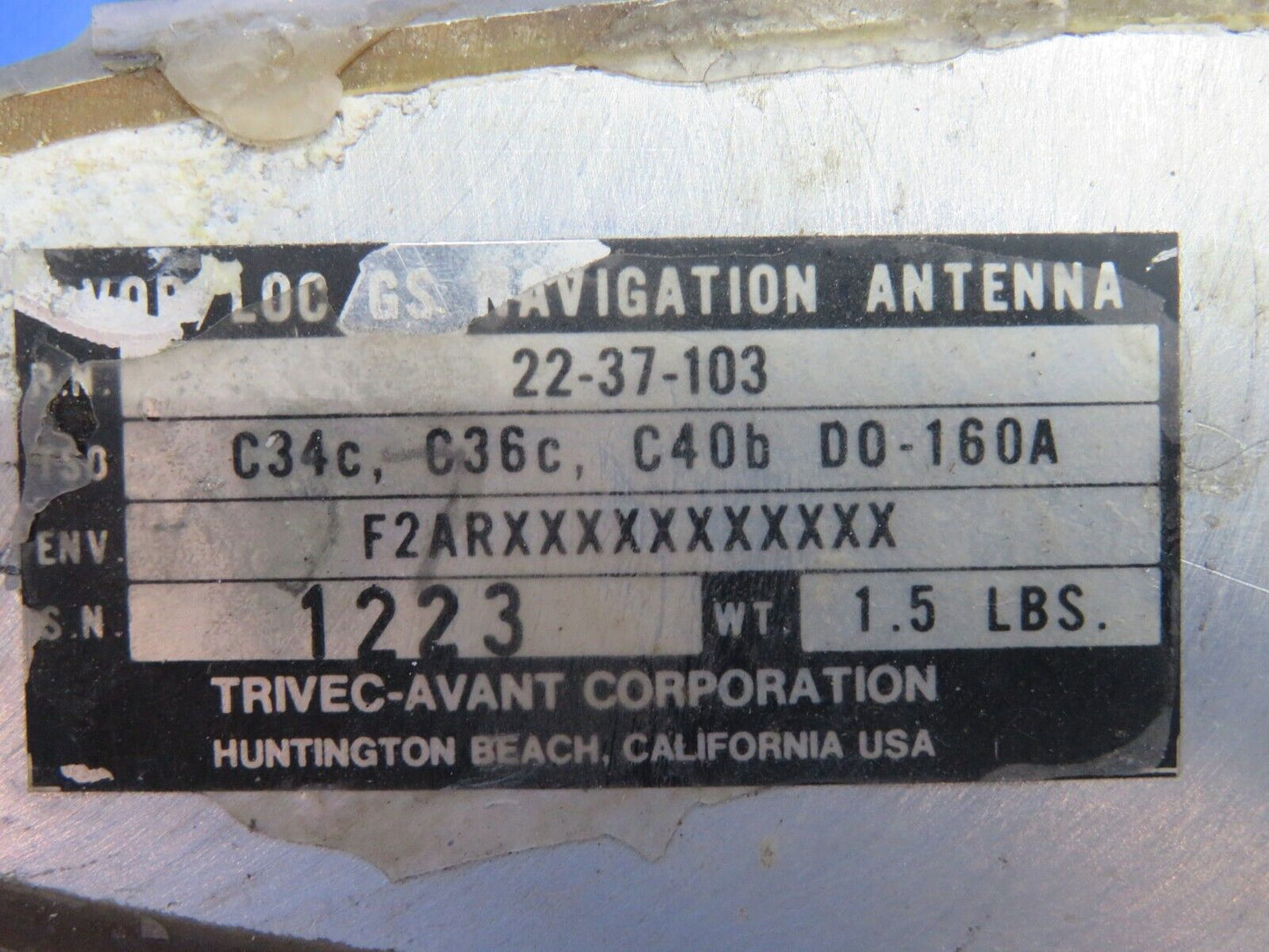 Trivec-Avant VOR/ LOC/GS Navigation Antenna P/N 22-37-103 (0124-1025)