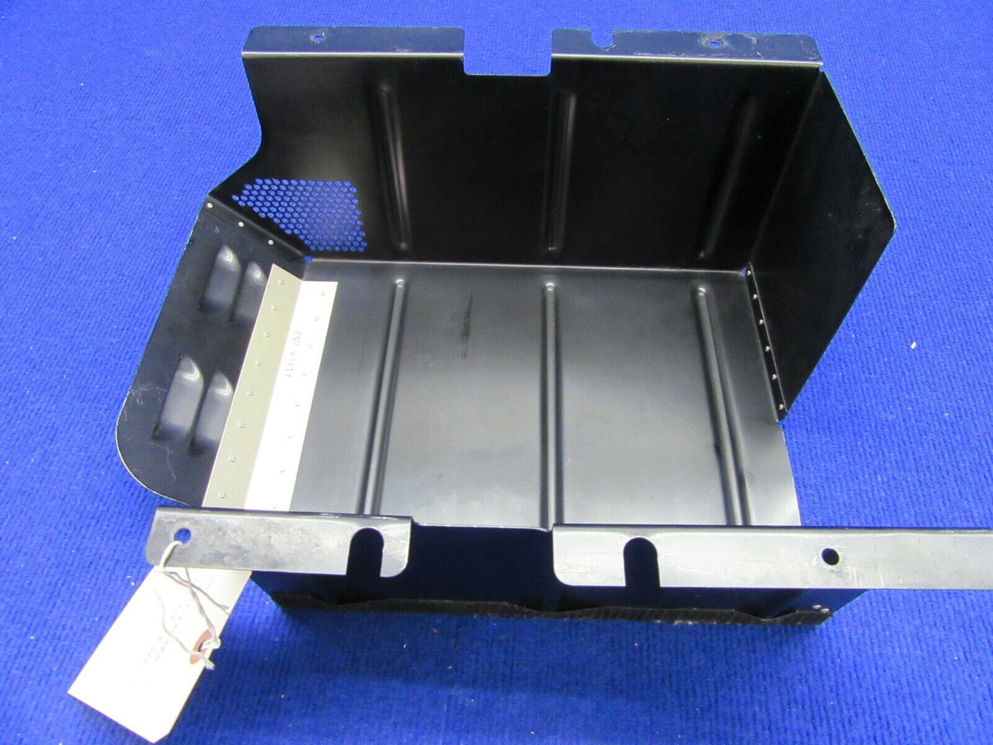 Cirrus SR-22 Cover Assembly Cabin Air Duct Fan P/N 21528-002 (1221-582)