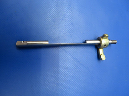 Avstar Carburetor Throttle Shaft P/N AV13-1521 NOS (0922-26)