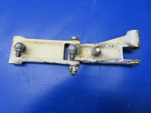 Beech 58 Baron Link Nose Gear Steering P/N 35-825035-2 (0521-55)