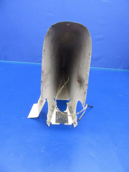 Beech Baron E55 / 58 Tail Cone w/ Strobe Light P/N 96-440011-605 (1117-139)