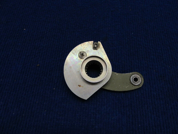 Cessna 310 Bellcrank Nose Retraction w/ Pulley 0843400-117, 0811908-1 (1221-365