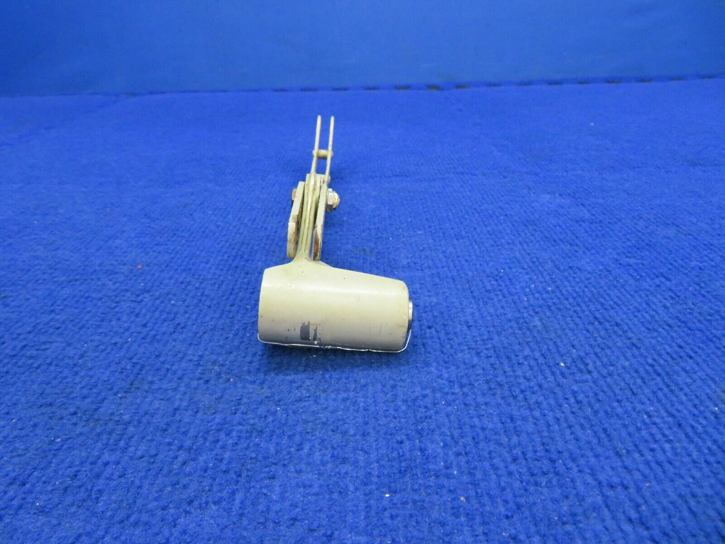 Cessna 310 Bellcrank Assembly Rocker Arm w/ Link LH P/N 0841104-3 (0422-429)