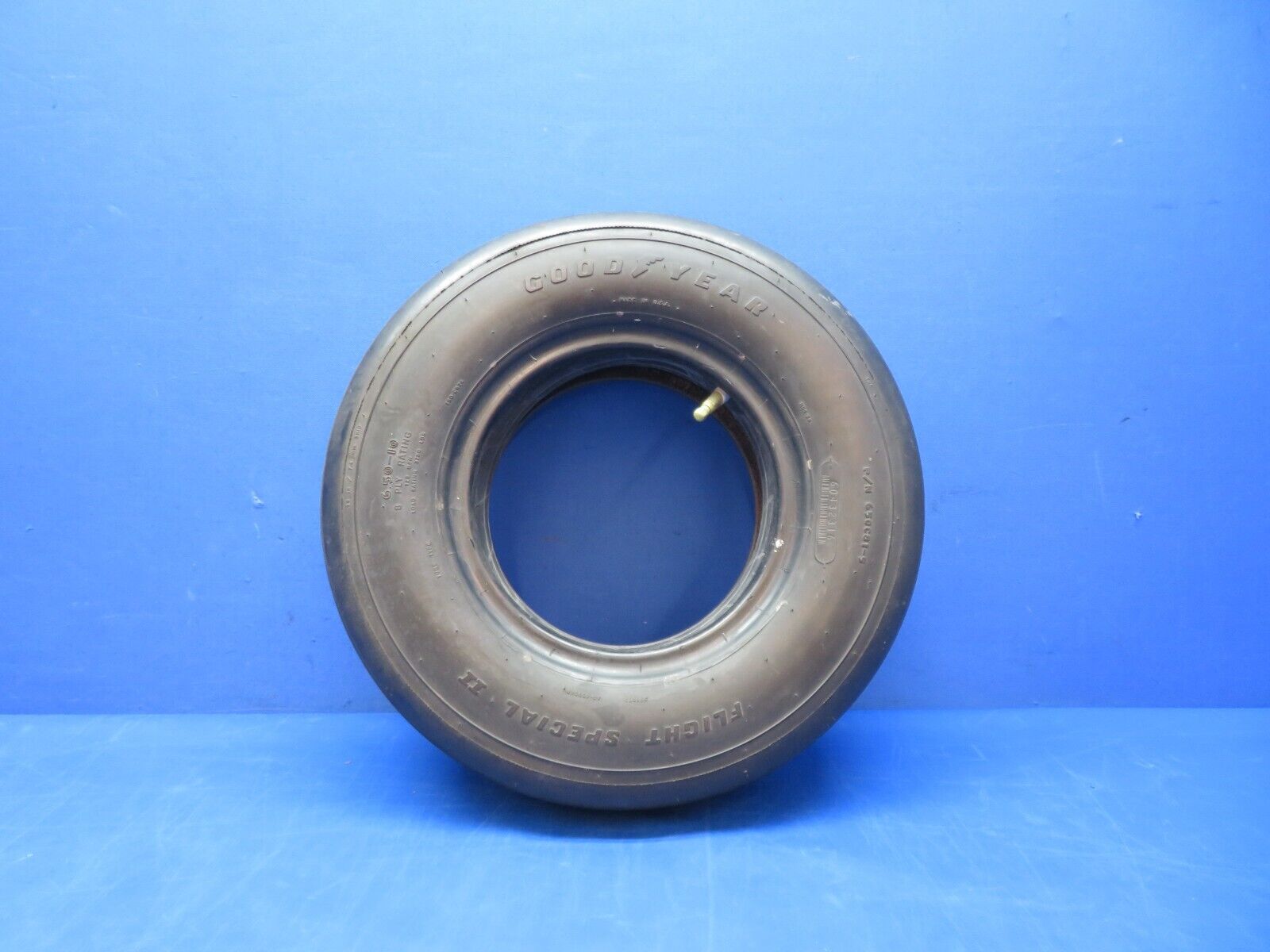 Goodyear Flight Special II 6.50 - 10 8 Ply Tire w/ Tube P/N 650C81-5 (0923-765)