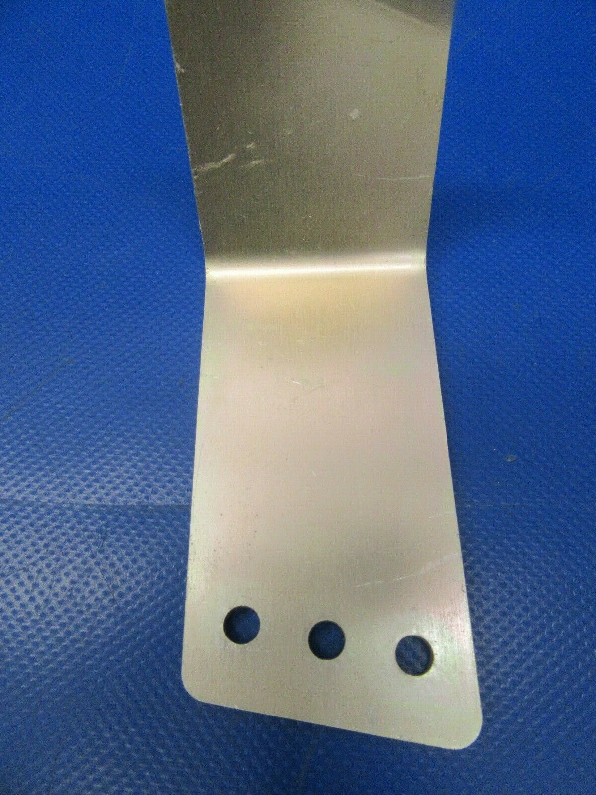 Diamond DA40-180 Seat Bracket Rear LH DA4-2521-64-00 (0319-96)