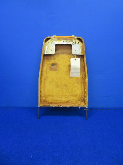 1981 Cessna 210 Seat Back Co-Pilot / Pilot P/N 1214164-33 (0422-446)