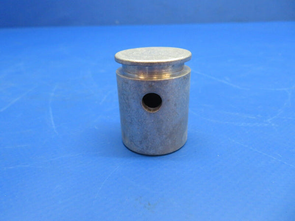 Piper Nose Gear Plug P/N 15206-000 NOS (0922-839)