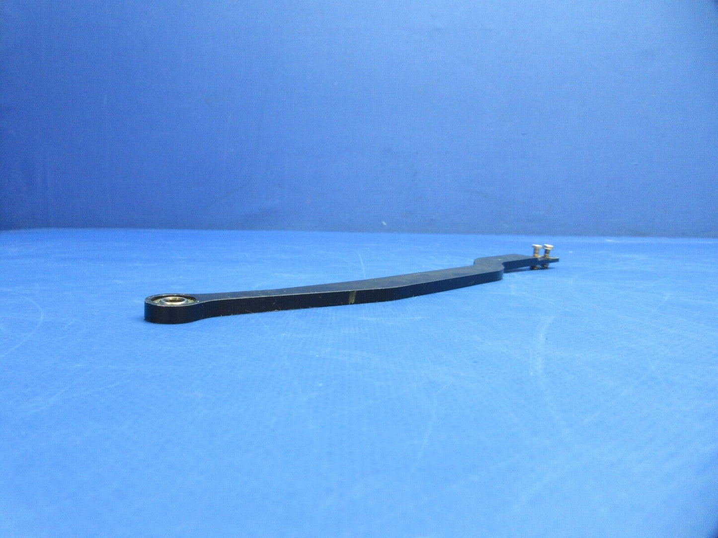 Diamond DA-42 Fuel Selector Rod Assy RH P/N D60-2827-32-00_2 (0623-771)
