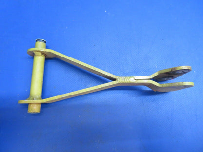 Lake LA-4-200 Idler Assy Elevator P/N 2-7138-1, 2-7138-3 (1222-899)
