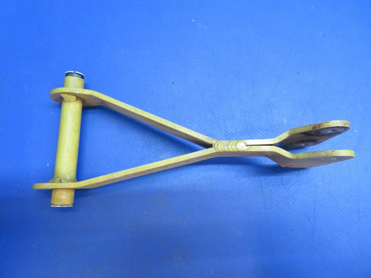 Lake LA-4-200 Idler Assy Elevator P/N 2-7138-1, 2-7138-3 (1222-899)
