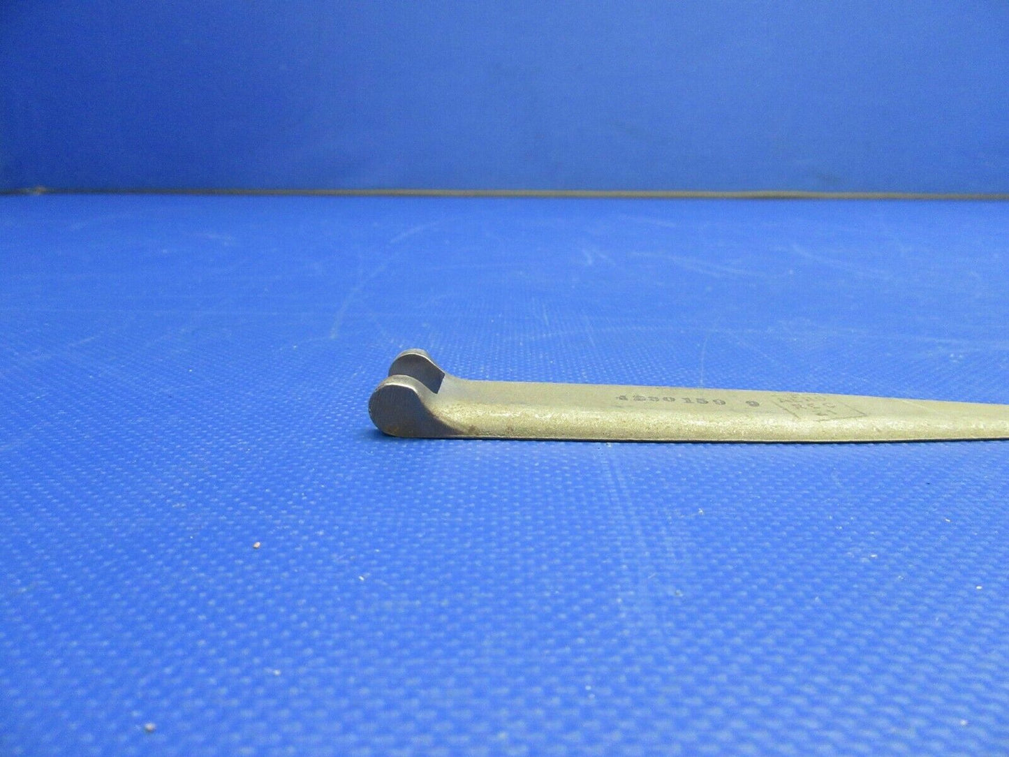 Aero Commander Hinge Half P/N 330159-11, 4330159-9 NOS (0921-636)