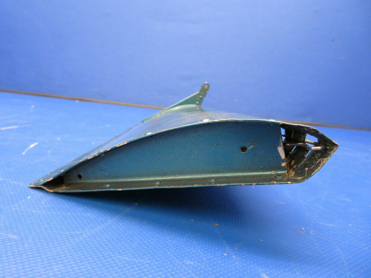 Beech E-35 Bonanza Elevator Tab Assy RH P/N 35-660040-53 (0521-821)