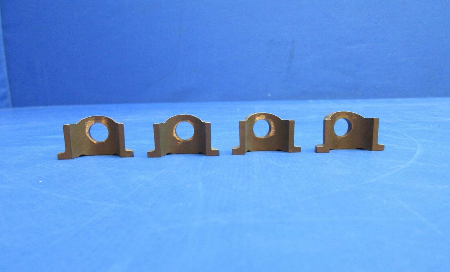 Continental Retainer Rocker Thrust P/N 646032 LOT OF 4 NOS (0923-915)