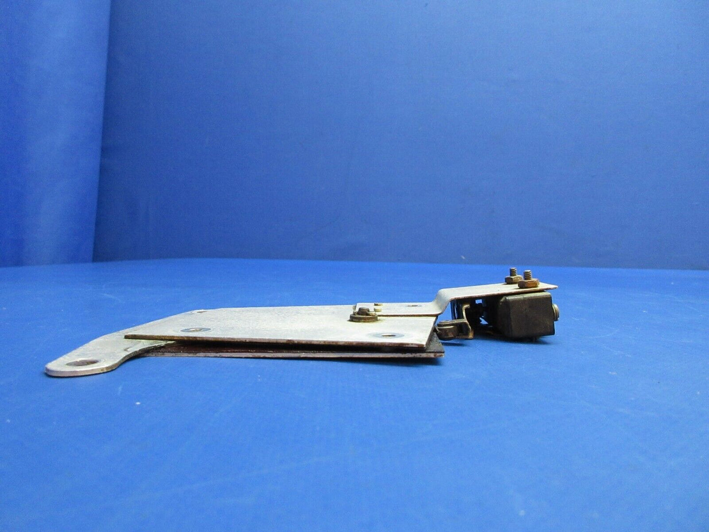 Beech 95-B55 Baron Heat Control Bellcrank & Switch P/N 95-55002-31 (0623-732)