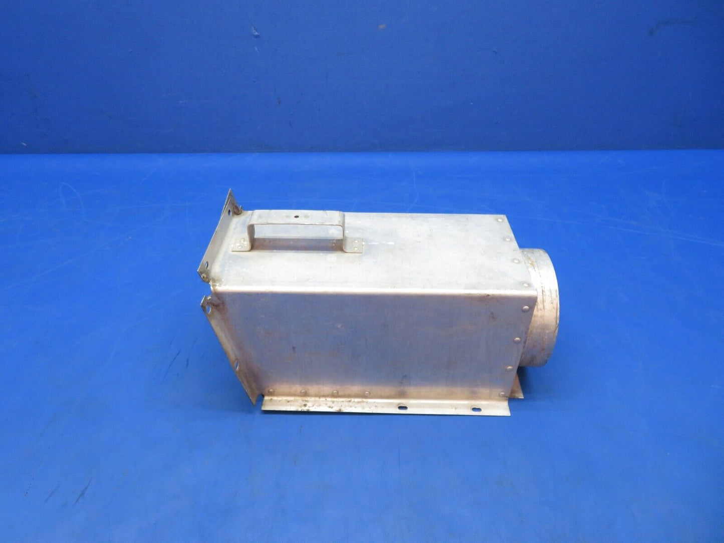 Piper Cherokee PA-28 Plenum Assy P/N 67845-00 (0723-706)