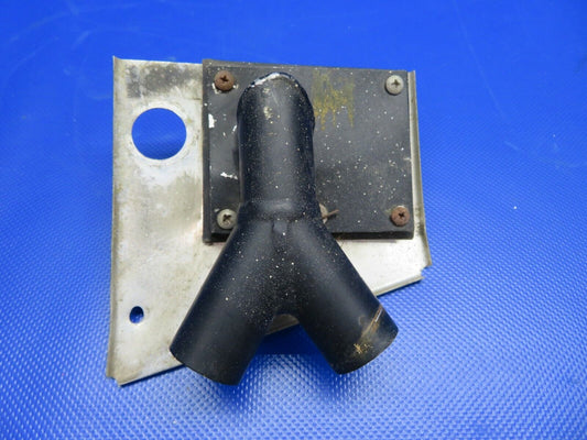 Piper PA-28-140 Defrost Air Outlet Assy P/N 62952-00, 62952-000 (1220-310)