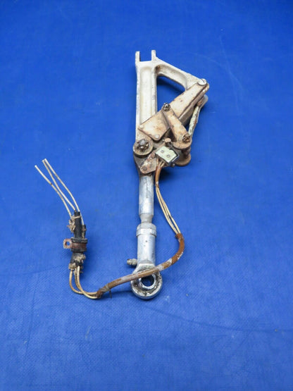 Piper PA-28R-180 Main Gear RH Truss Assy P/N 67025-06 (1223-102)
