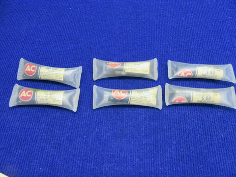 American Champion Spark Plug P/N S88, 5612709 LOT OF 6 NOS  (1221-303)