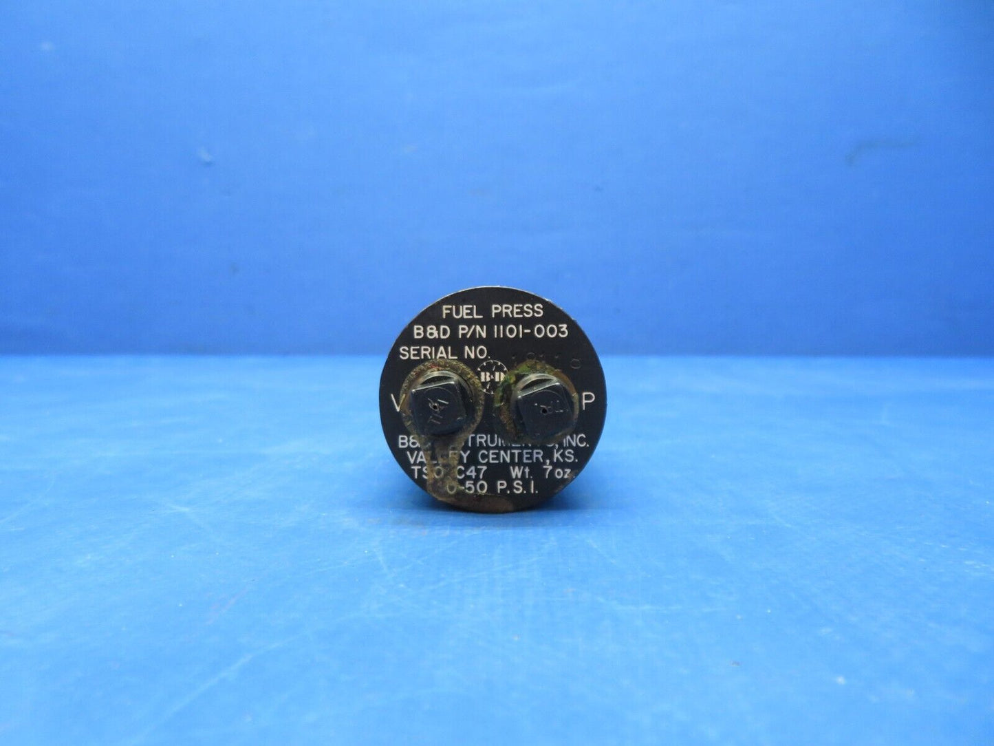 B & D Instruments Fuel Pressure Indicator P/N 1101-003 CORE (1023-510)