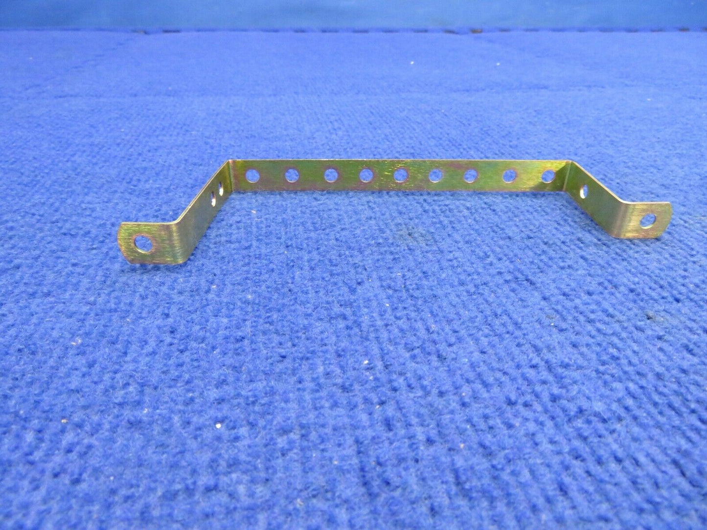 Continental Bracket Fuel Distribution P/N 626486 NOS (0322-520)