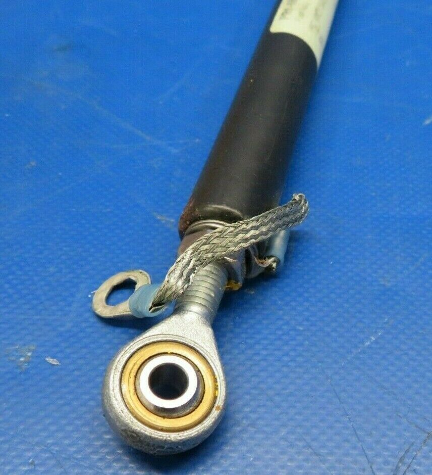 Diamond DA40-180 Push Rod Aileron 225mm P/N PR1-18x05-8-0225D (0220-110)